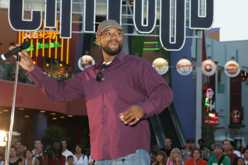 [MC Ricky Harris]